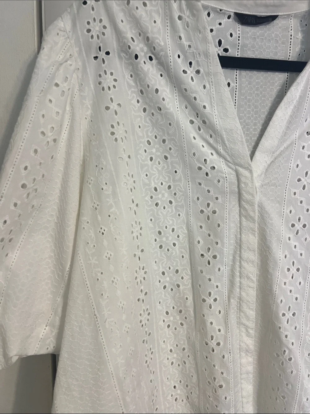 Zara Eyelet Button-Front Puff Sleeve Top